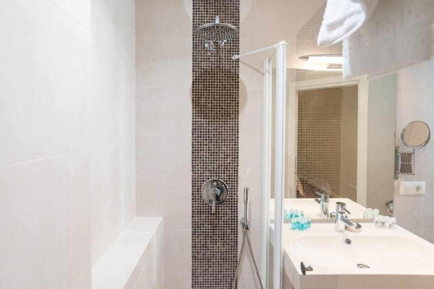 Apartamento Premium Junto A Catedral Málaga Kültér fotó
