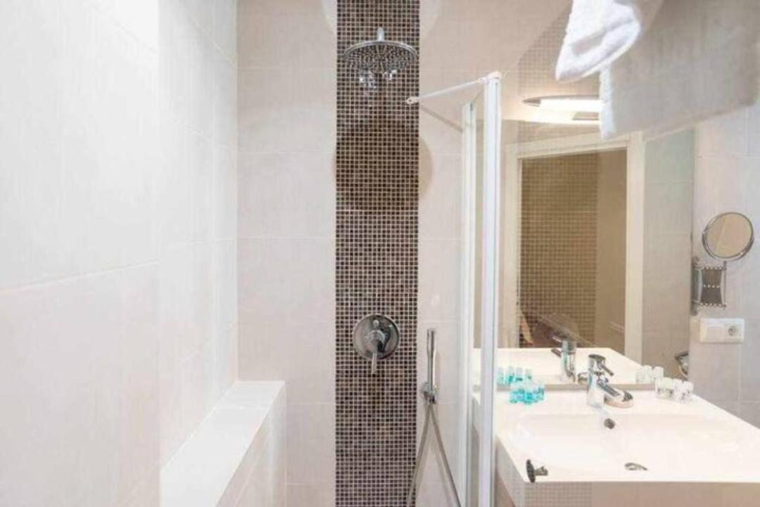 Apartamento Premium Junto A Catedral Málaga Kültér fotó
